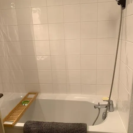 Studio, Parking Prive Couvert, Terrasse, Wifi Fibre * Фон-Ромё