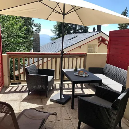 Апартаменты Studio, Parking Prive Couvert, Terrasse, Wifi Fibre Фон-Ромё